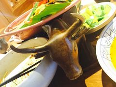 -云海肴·汽锅鸡·云南菜(天山百盛优客店)