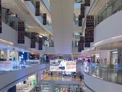 -LuOne凯德晶萃广场(徐家汇路店)