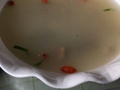 -天天向上素食餐厅(五台山店)