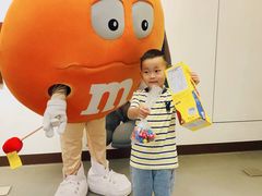 -m豆巧克力世界(上海世茂广场店)