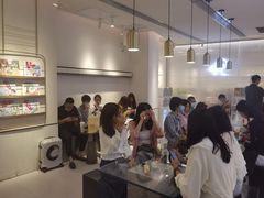 等位区-喜茶(佛山岭南站店)