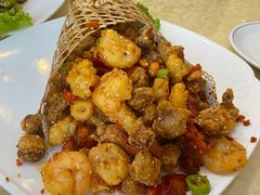 -鑫渔港海鲜本地菜·山海关浑锅(东戴河店)