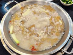 -老来福·非遗酸汤兔(凯旋路店)