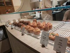 -VERIE BAKEHOUSE