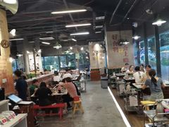 大堂-憨铁匠老火锅(龙岗万科里店)