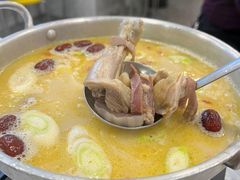 -月亮房·白斩鸡(娄山关路店)