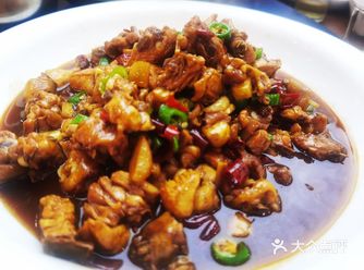 #天天领红包 杭州的桐庐县城，有一道风景线
