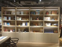 -光海书局(南京东路第一百货店)