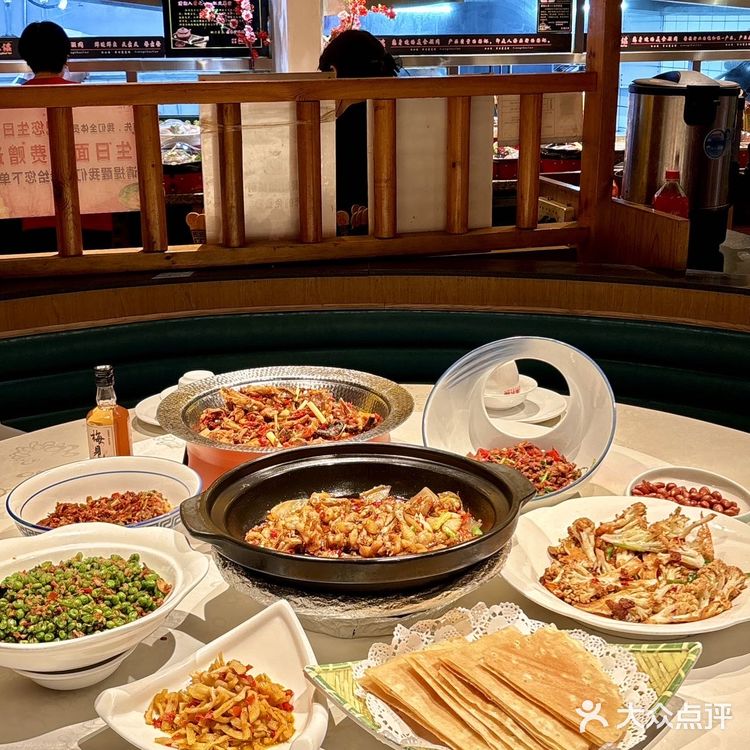 救命这真的是长沙湘菜届最好吃的[流泪]人均40r