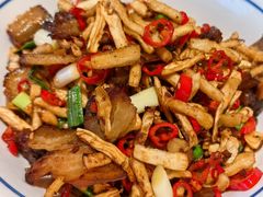 -小洞天柴火土菜馆