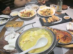 -东口码头·烧鸽子·鱼头泡饼·地方菜(金鹰悦城店)