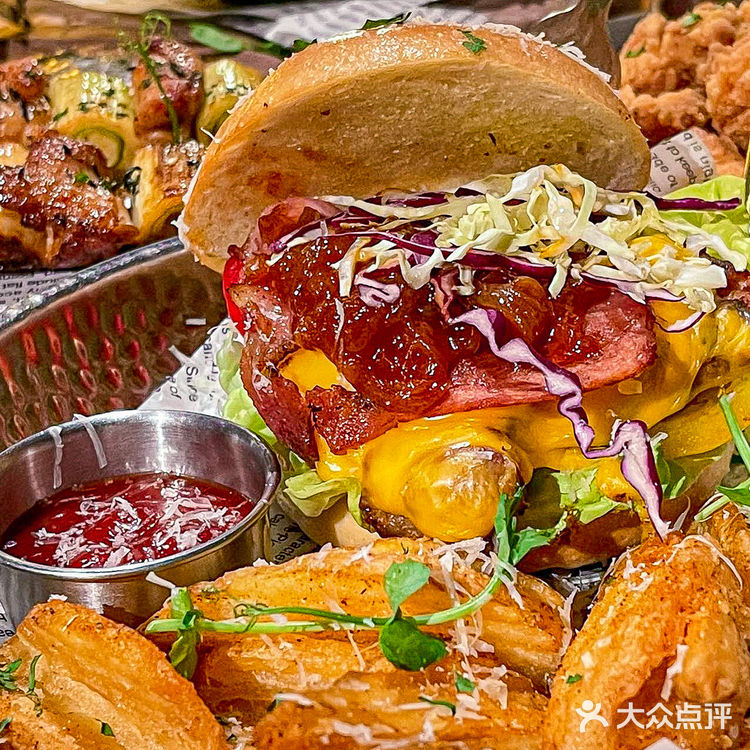 那个…要不坐广佛线去佛山露营bistro看球赛⚽