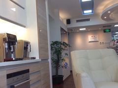 -精德口腔·种植修复·儿牙中心(财富中心店)
