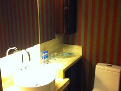 洗浴间-月亮河温泉度假酒店