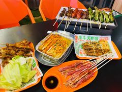 -威记烧嘢·南宁烧烤·超级生牛(绿地店)