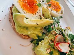 牛油果吐司-Egg•Allday Brunch(襄阳北路店)