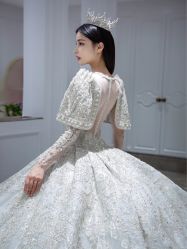 -派丽莫Pellimo原创设计婚纱品牌