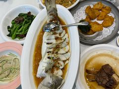 -万龙洲海鲜(大兴绿地缤纷城店)