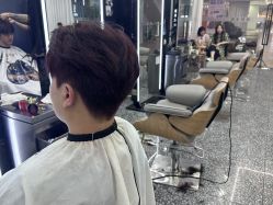 -藤野造型·烫·染发型设计店