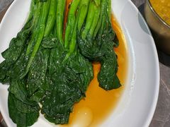 -莱莱小笼·乔艾