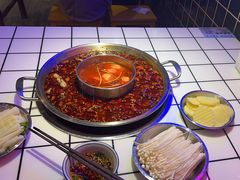 -巴隆门重庆老火锅(太湖路店)