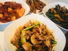 -一鸣蒸汽石锅鱼 Yiming Steamed Stonepot Fish