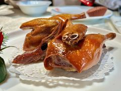 招牌脆皮乳鸽-味可道美食坊(福基路店)