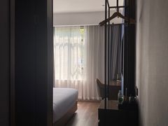 -丽辰酒店(深圳翻身地铁站店)