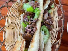 -河间正宗驴肉火烧(宾水西里店)