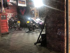 -摩道团机车工坊 摩托车维修 精洗店