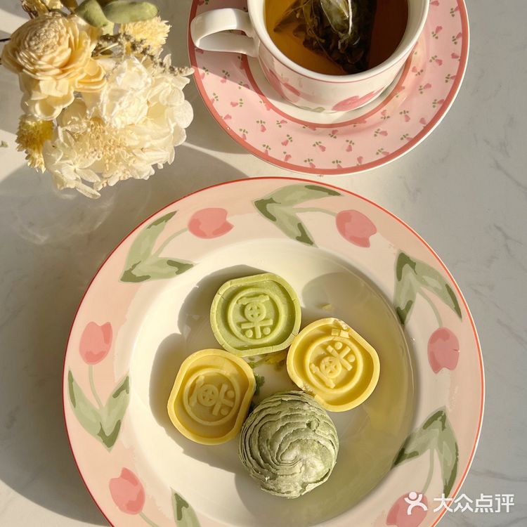 糯叽叽玫瑰红豆青团爱住