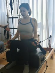 -小黑裙瑜伽·普拉提