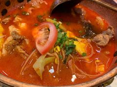 -成都你六姐·牛肉冒菜(上海环宇荟店)