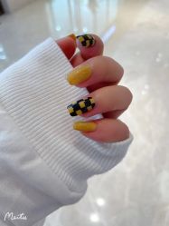 -吉吉靓甲美睫