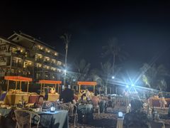 -亚龙湾希尔顿自助餐厅·海鲜·烧烤·沙滩BBQ·现场乐队