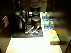 -金皇国际大酒店(桂林两江四湖火车站店)
