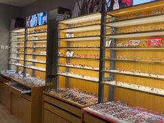 -优医视平价眼镜蔡司依视路折扣工厂店(德胜门店)