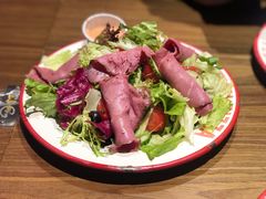烤牛肉沙拉-Tubestation站点比萨(高新万达ONE店)