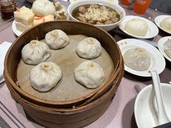 蟹黄小笼汤包-共和春(甘泉路店)