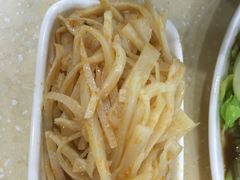 -龙记桂林米粉(财满街店)