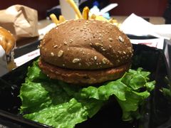 -The Habit Burger Grill 哈比特汉堡(爱琴海店)