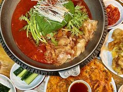 -喇喇排骨火锅·传统韩式脊骨汤(望京西园总店)