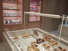 -好利来(上海长宁龙之梦店)