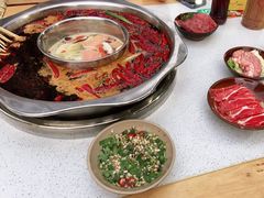 -正贰捌经重庆老火锅(建设路店)