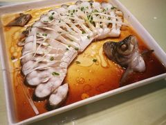 清蒸武昌鱼-莲餐厅·湖北菜·藕汤是头牌(愚园路店)