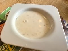 鸡肉菌菇浓汤-豪客来牛排(中核世纪广场店)