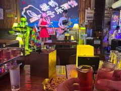 -喜鹊音乐酒馆(西街店)