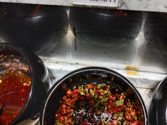 -东巴婆婆云南鱼豆花火锅(大东门店)