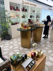 -SCENT BOUTIQUE