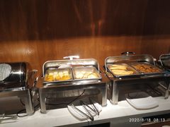 -缦咖电竞酒店(北京鸟巢红军营地铁站店)